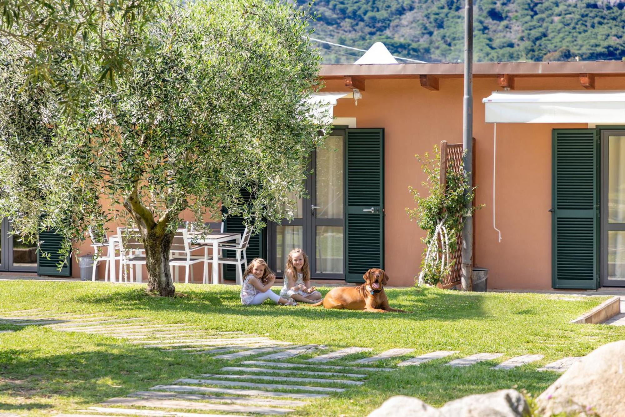 Country Hotel Residence Da Pilade Capoliveri  Exterior foto